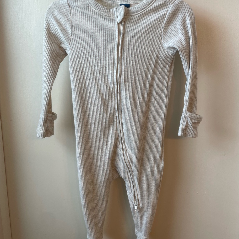 Two way zipper footie 3-6 month